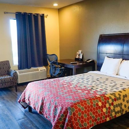 Southern Inn And Suites Spartanburg Buitenkant foto
