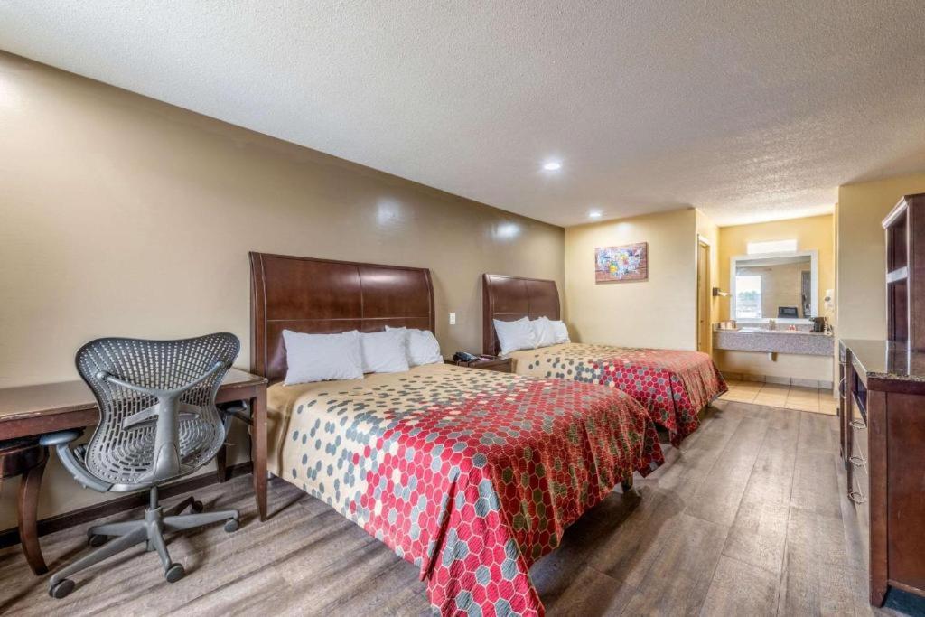 Southern Inn And Suites Spartanburg Buitenkant foto